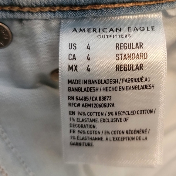 American Eagle Mom Straight Jeans - Picture 7 of 7